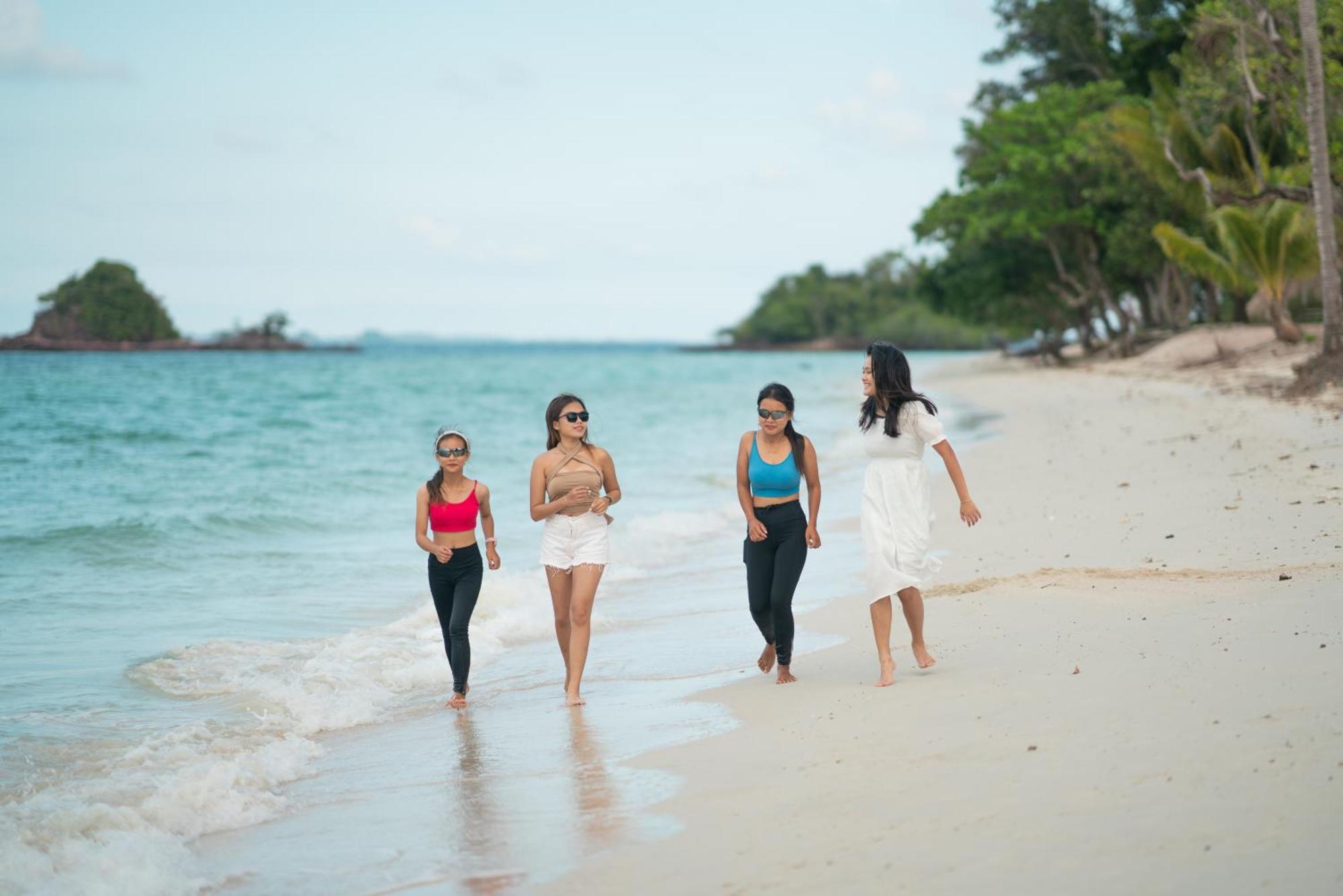 Kepri Coral Resort Galang Island Экстерьер фото